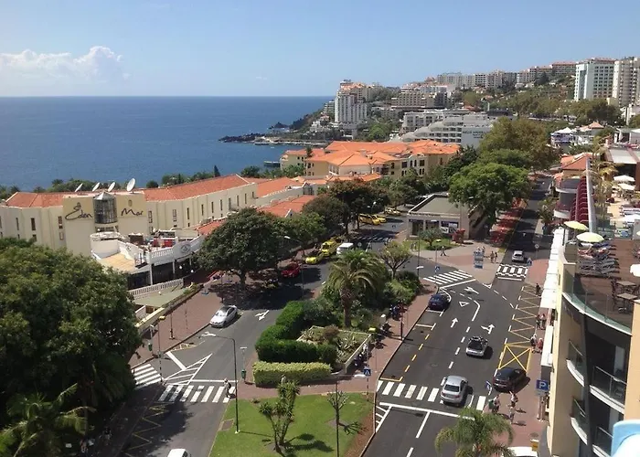 Charming Lido Flat I