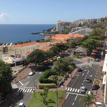 Charming Lido Flat I