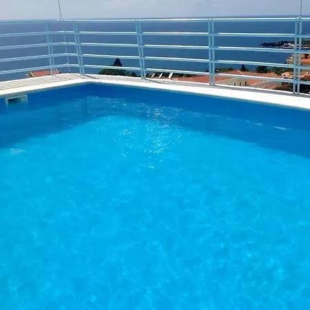 Charming Lido Flat I * Funchal (Madeira)